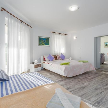 Apartmani Natasa Vrsar Ngoại thất bức ảnh