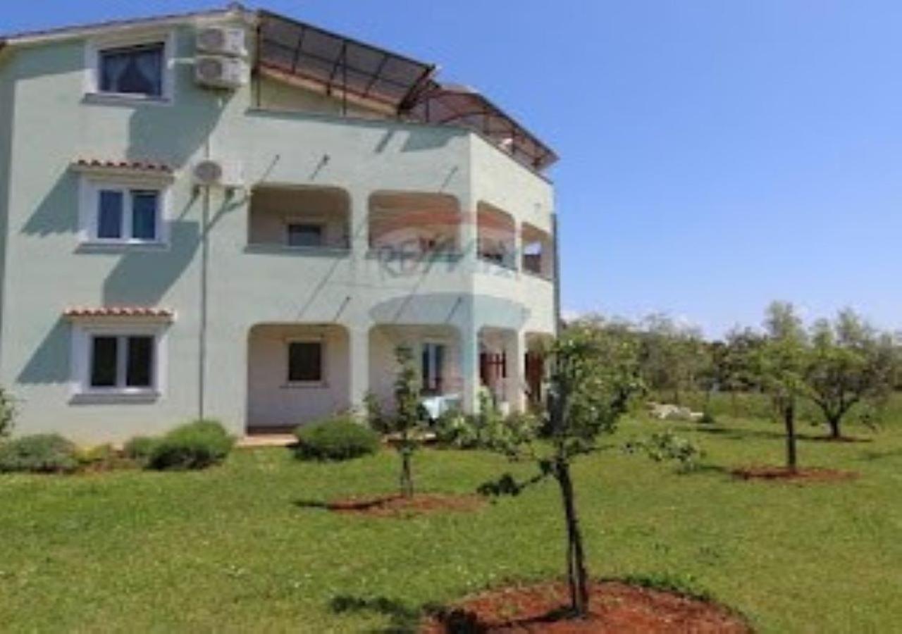 Apartmani Natasa Vrsar Ngoại thất bức ảnh